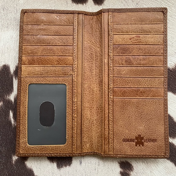 NWOT Genuine leather wallet with cowhide and (faux?)Louis Vuitton detail - Picture 2 of 3